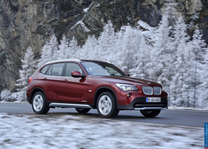 2011 BMW X1 xDrive28i - фотография 32 из 120 2011 BMW X1 xDrive28i - фотография 32 из 120