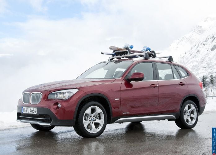 2011 BMW X1 xDrive28i - фотография 33 из 120 2011 BMW X1 xDrive28i - фотография 33 из 120