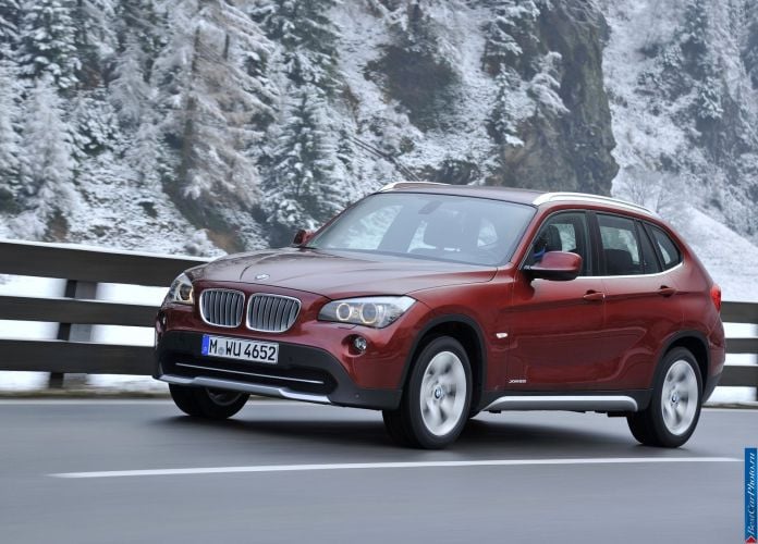 2011 BMW X1 xDrive28i - фотография 36 из 120
