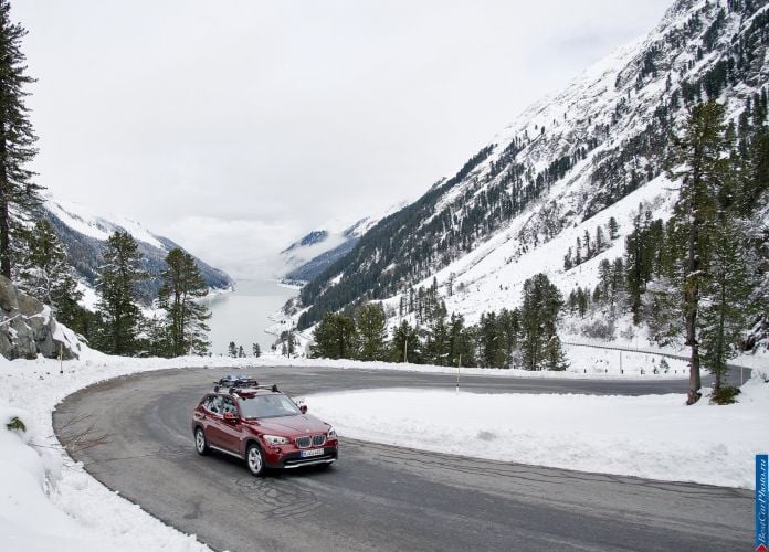 2011 BMW X1 xDrive28i - фотография 50 из 120