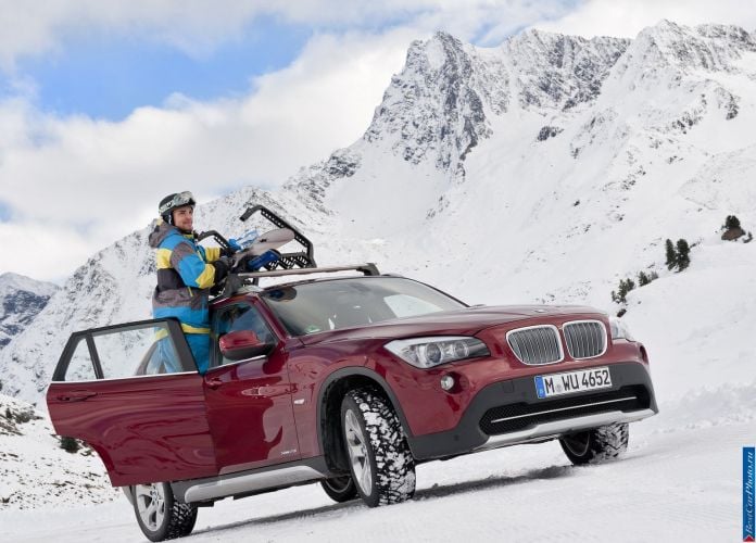 2011 BMW X1 xDrive28i - фотография 54 из 120