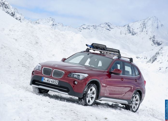 2011 BMW X1 xDrive28i - фотография 58 из 120