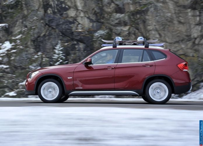 2011 BMW X1 xDrive28i - фотография 65 из 120 2011 BMW X1 xDrive28i - фотография 65 из 120