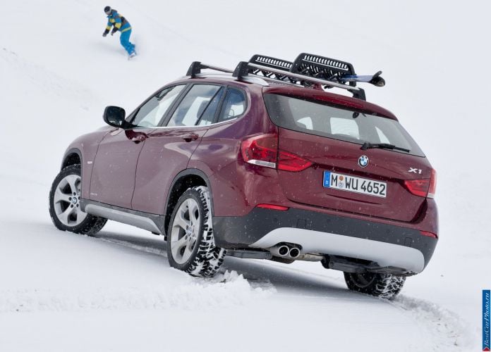 2011 BMW X1 xDrive28i - фотография 73 из 120