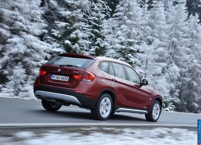 2011 BMW X1 xDrive28i - фотография 82 из 120