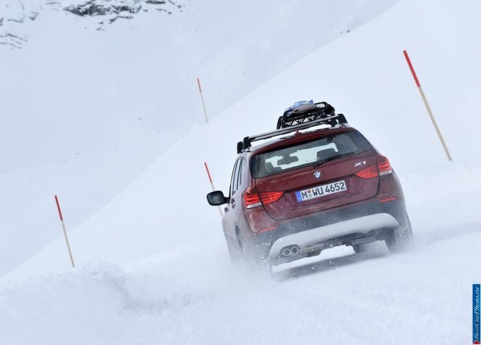 2011 BMW X1 xDrive28i - фотография 98 из 120