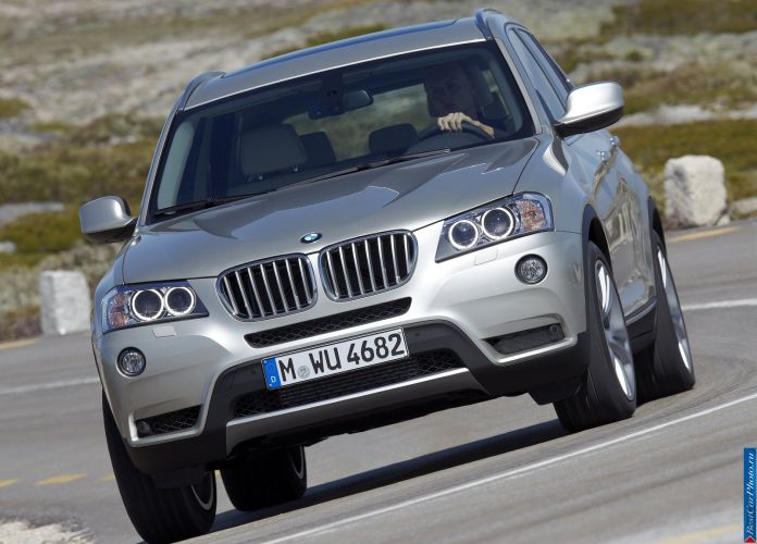 2011 BMW X3 - фотография 3 из 209