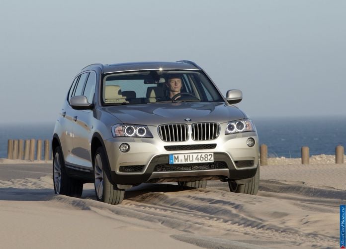 2011 BMW X3 - фотография 30 из 209 2011 BMW X3 - фотография 30 из 209