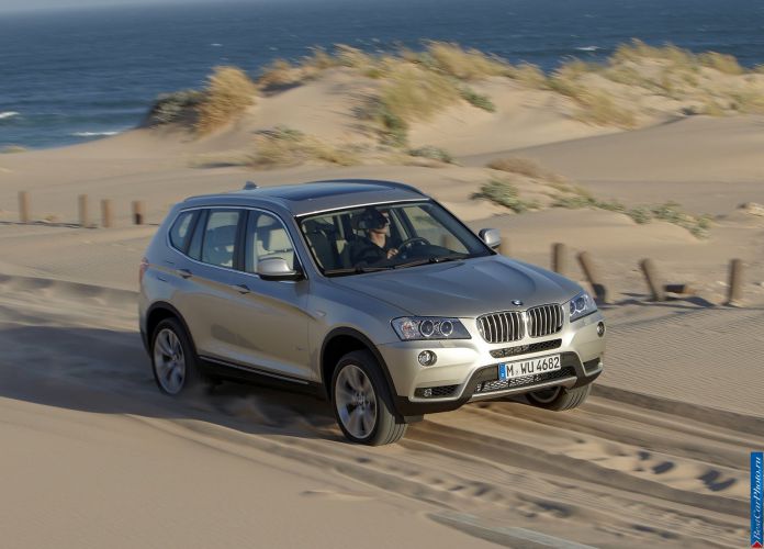 2011 BMW X3 - фотография 40 из 209 2011 BMW X3 - фотография 40 из 209