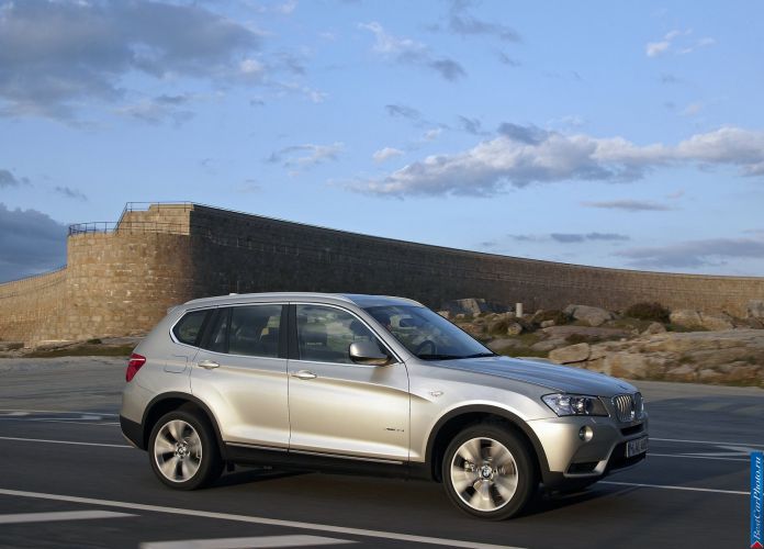 2011 BMW X3 - фотография 58 из 209 2011 BMW X3 - фотография 58 из 209