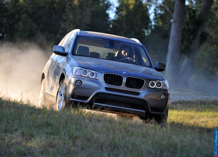 2011 BMW X3 xDrive20d - фотография 12 из 202