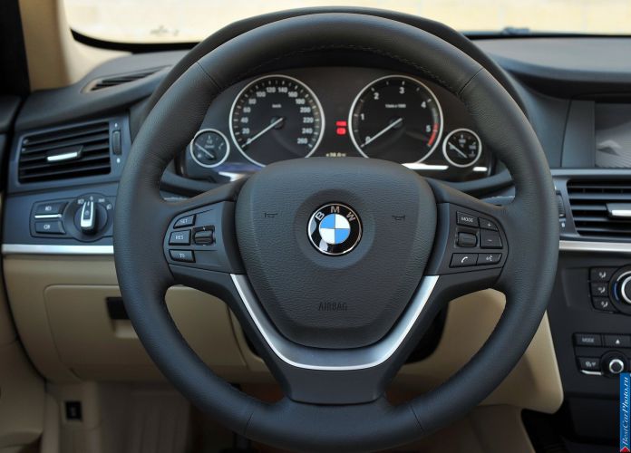 2011 BMW X3 xDrive20d - фотография 151 из 202 2011 BMW X3 xDrive20d - фотография 151 из 202