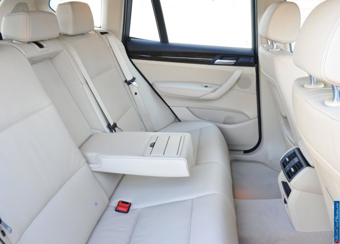 2011 BMW X3 xDrive20d - фотография 157 из 202