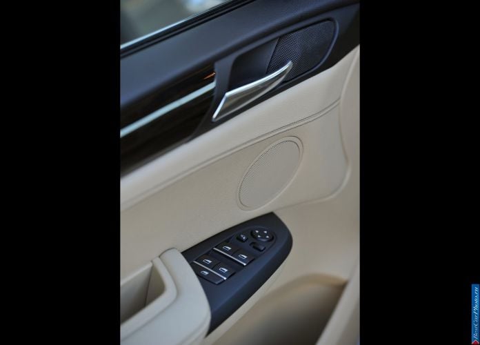 2011 BMW X3 xDrive20d - фотография 200 из 202 2011 BMW X3 xDrive20d - фотография 200 из 202