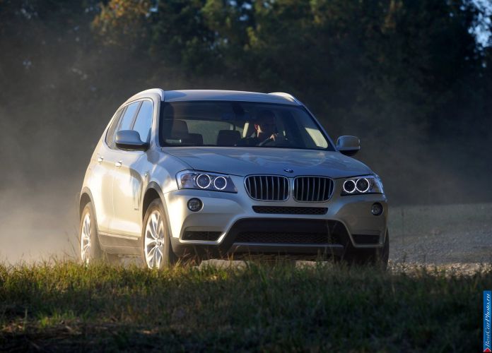 2011 BMW X3 xDrive35i - фотография 32 из 217 2011 BMW X3 xDrive35i - фотография 32 из 217