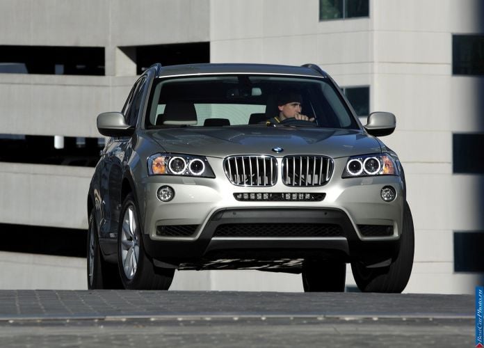 2011 BMW X3 xDrive35i - фотография 44 из 217