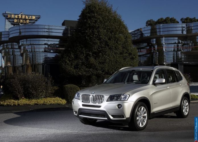 2011 BMW X3 xDrive35i - фотография 56 из 217