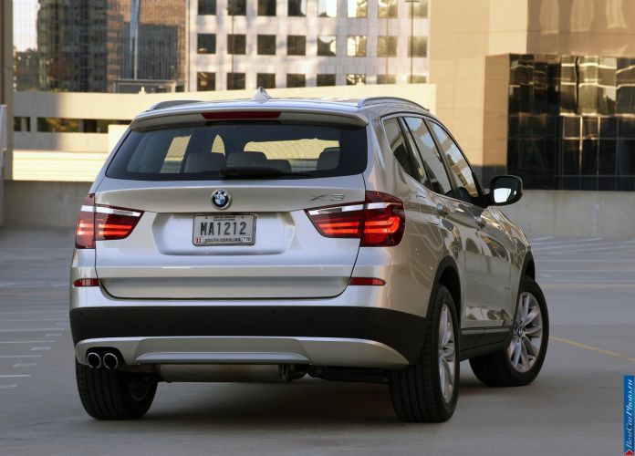 2011 BMW X3 xDrive35i - фотография 122 из 217