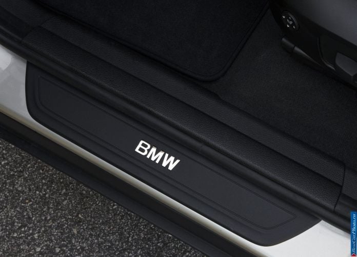 2011 BMW X3 xDrive35i - фотография 185 из 217