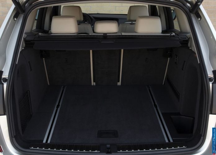 2011 BMW X3 xDrive35i - фотография 191 из 217 2011 BMW X3 xDrive35i - фотография 191 из 217