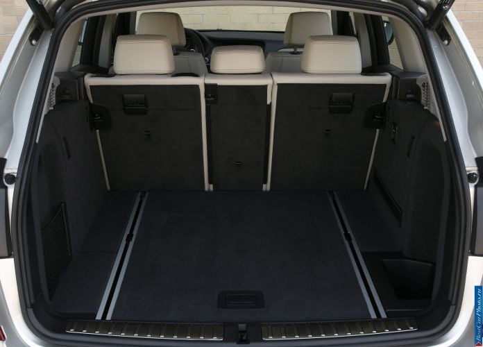 2011 BMW X3 xDrive35i - фотография 192 из 217 2011 BMW X3 xDrive35i - фотография 192 из 217
