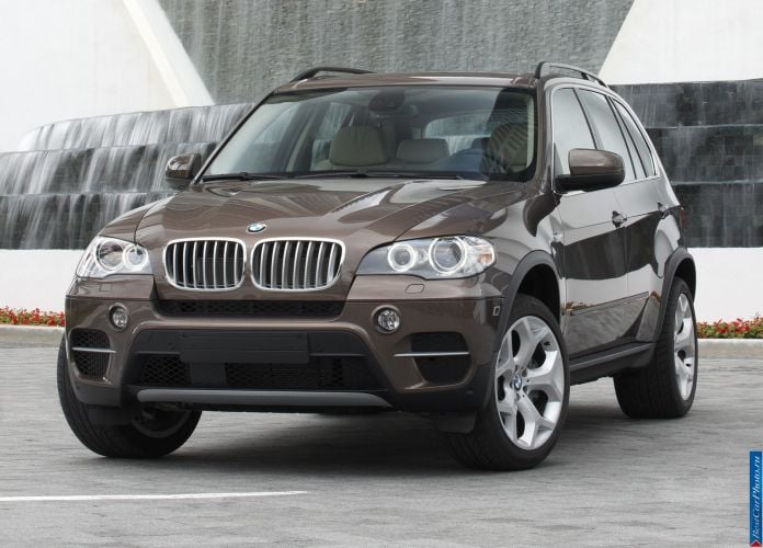 2011 BMW X5 - фотография 4 из 157