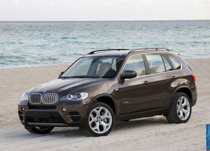 2011 BMW X5 - фотография 6 из 157