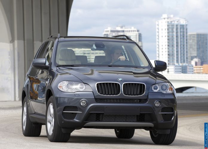 2011 BMW X5 - фотография 14 из 157