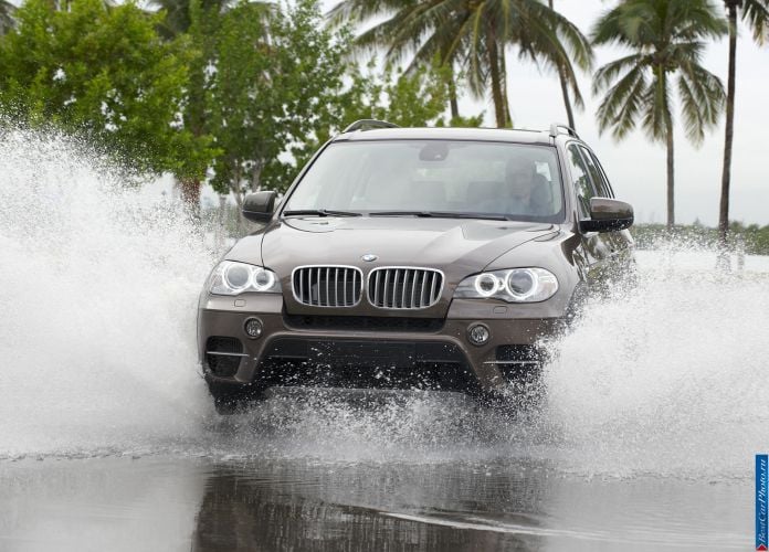 2011 BMW X5 - фотография 36 из 157 2011 BMW X5 - фотография 36 из 157