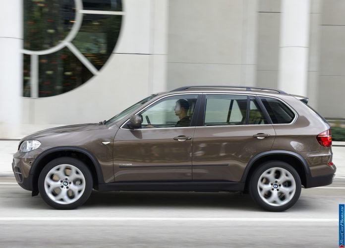2011 BMW X5 - фотография 44 из 157