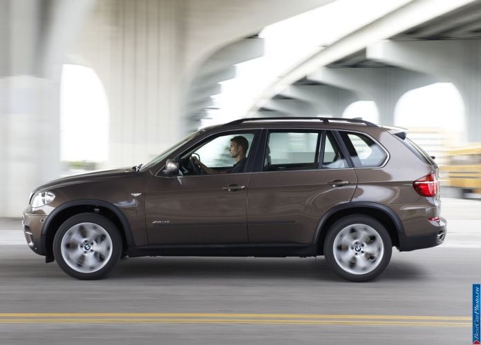 2011 BMW X5 - фотография 45 из 157