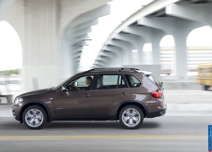 2011 BMW X5 - фотография 46 из 157