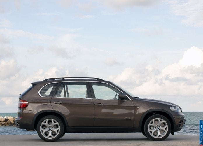 2011 BMW X5 - фотография 52 из 157