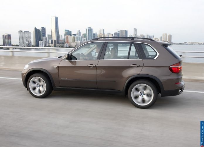 2011 BMW X5 - фотография 55 из 157