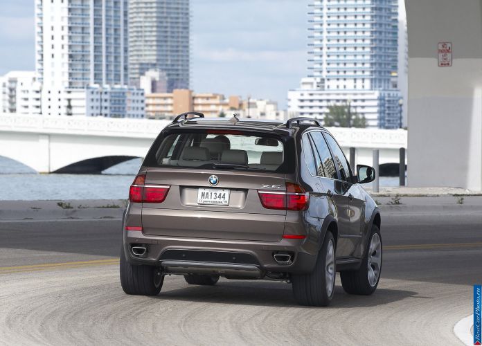 2011 BMW X5 - фотография 81 из 157