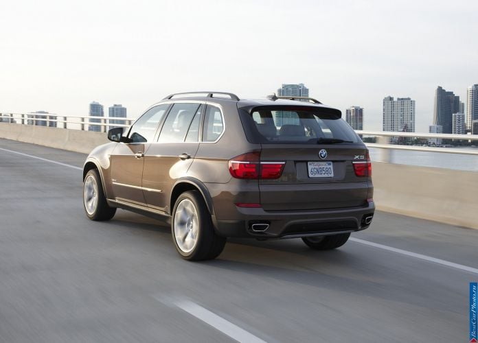 2011 BMW X5 - фотография 86 из 157
