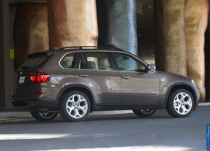 2011 BMW X5 - фотография 95 из 157