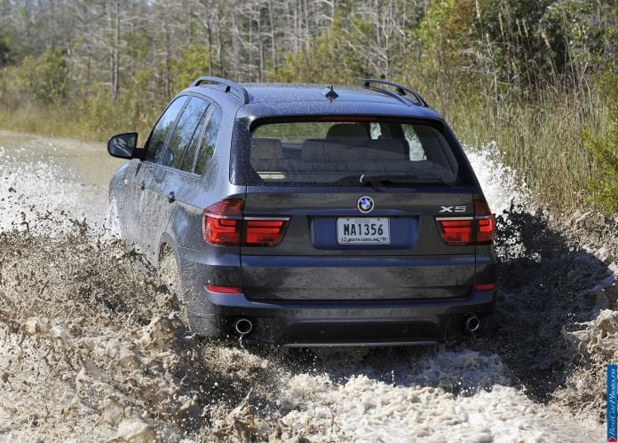 2011 BMW X5 - фотография 108 из 157