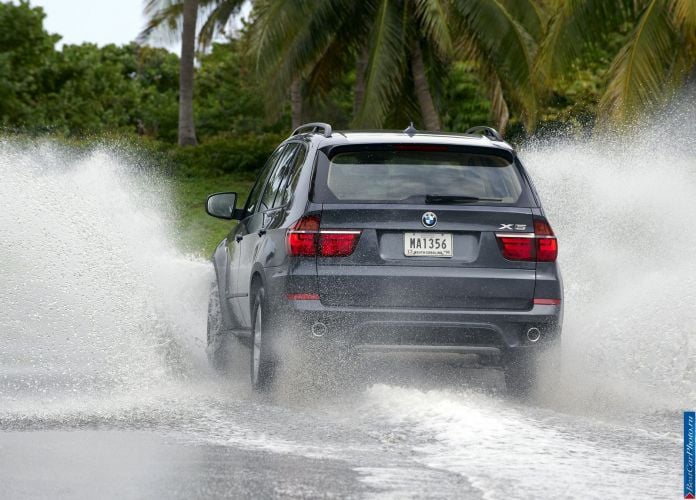 2011 BMW X5 - фотография 109 из 157