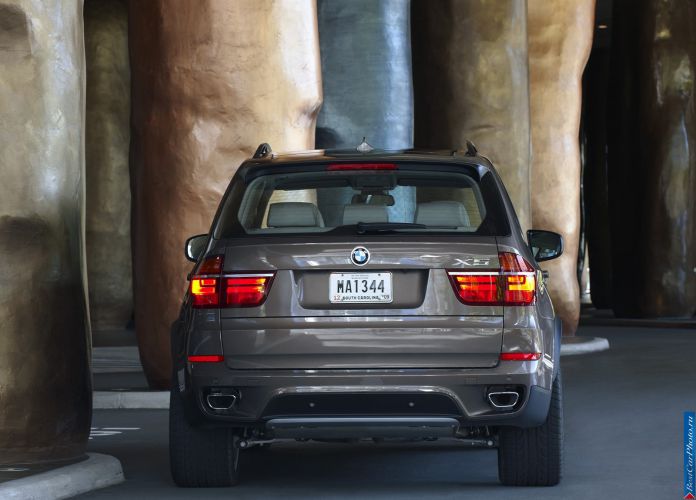 2011 BMW X5 - фотография 122 из 157