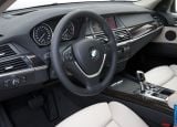 bmw_2011_x5_126.jpg