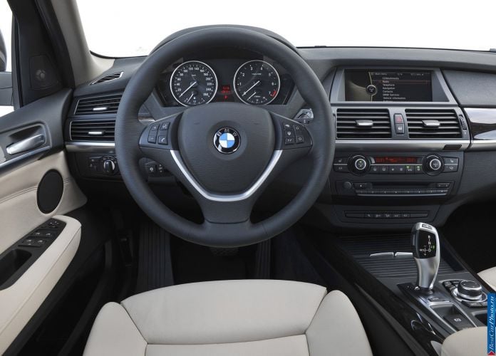 2011 BMW X5 - фотография 129 из 157 2011 BMW X5 - фотография 129 из 157
