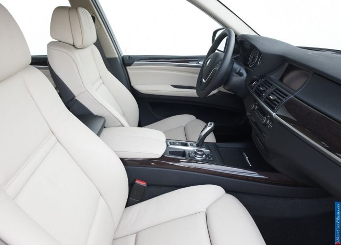 2011 BMW X5 - фотография 132 из 157 2011 BMW X5 - фотография 132 из 157