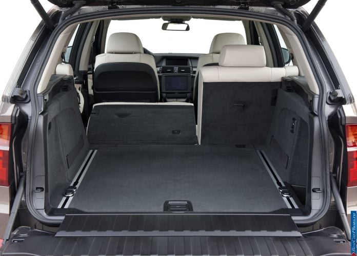 2011 BMW X5 - фотография 141 из 157