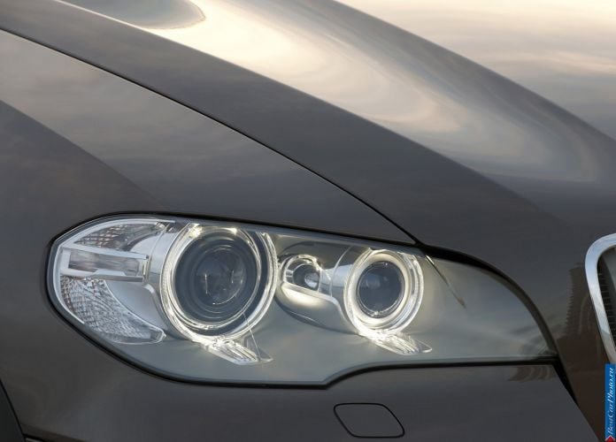 2011 BMW X5 - фотография 144 из 157