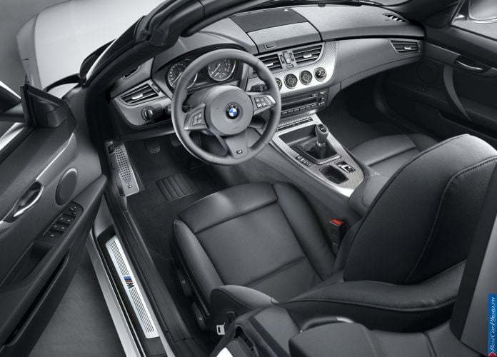 2011 BMW Z4 - фотография 20 из 32 2011 BMW Z4 - фотография 20 из 32