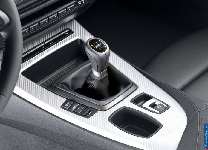2011 BMW Z4 - фотография 23 из 32 2011 BMW Z4 - фотография 23 из 32