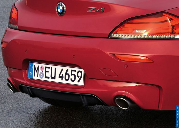 2011 BMW Z4 - фотография 26 из 32 2011 BMW Z4 - фотография 26 из 32