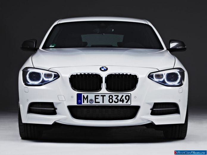2012 BMW 1-series M - фотография 4 из 18