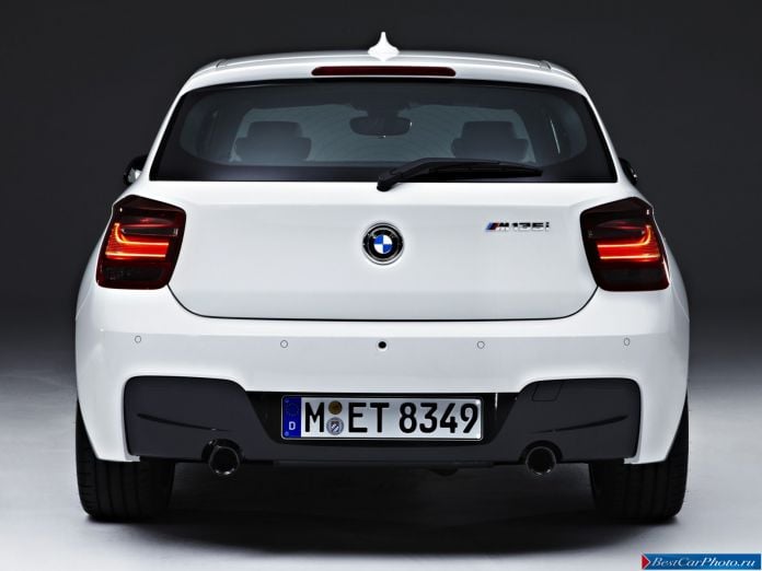 2012 BMW 1-series M - фотография 5 из 18